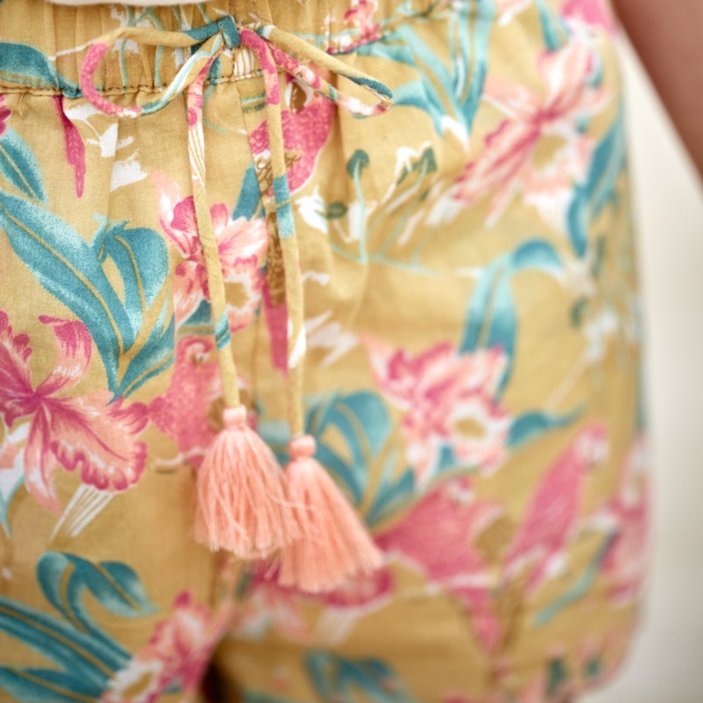 Louise Misha - Vallaloid Short